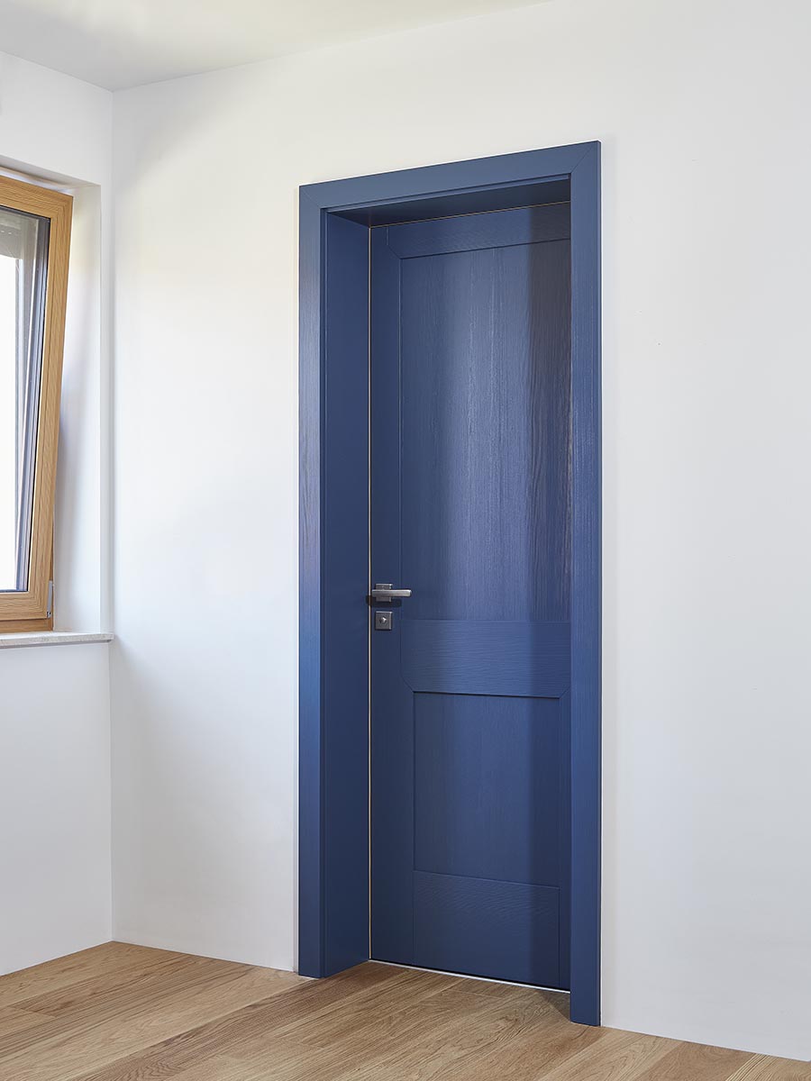 Classic wooden interior door Toscana 2F - RAL colours