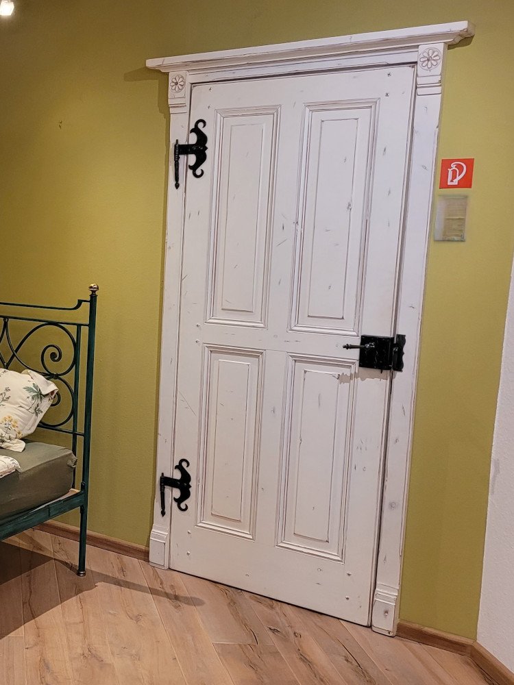 Rustikale Innentüren Anno 1800 4F, Weiss, gealtet